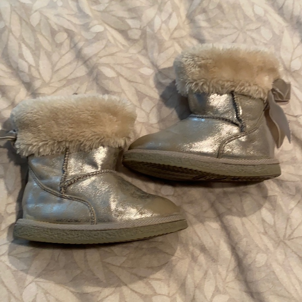 NORDSTROM RACK shimmer toddler boots